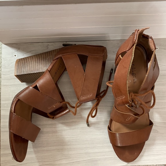 Indigo rd. Brown leather open toed heels size 7.5 - Picture 6 of 6